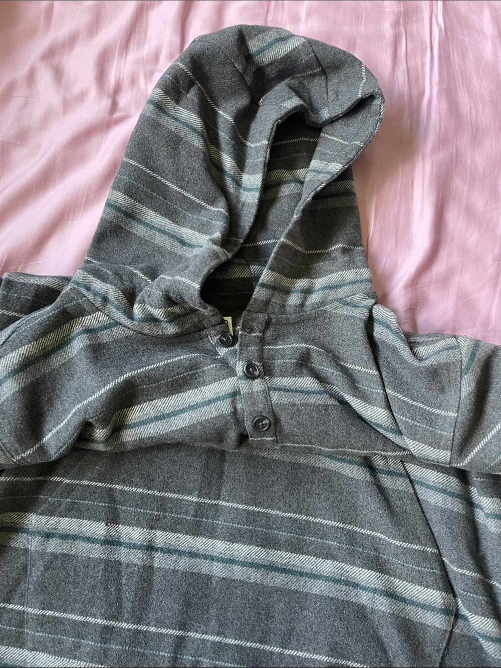 Hang Ten Gray Plaid Button-Up Shirt - Picture 4 of 4